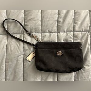 Vintage Coach Wristlet - Monogram C pattern - Black